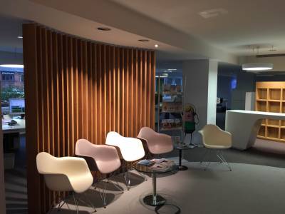 Agence Ethias Claustra en bois